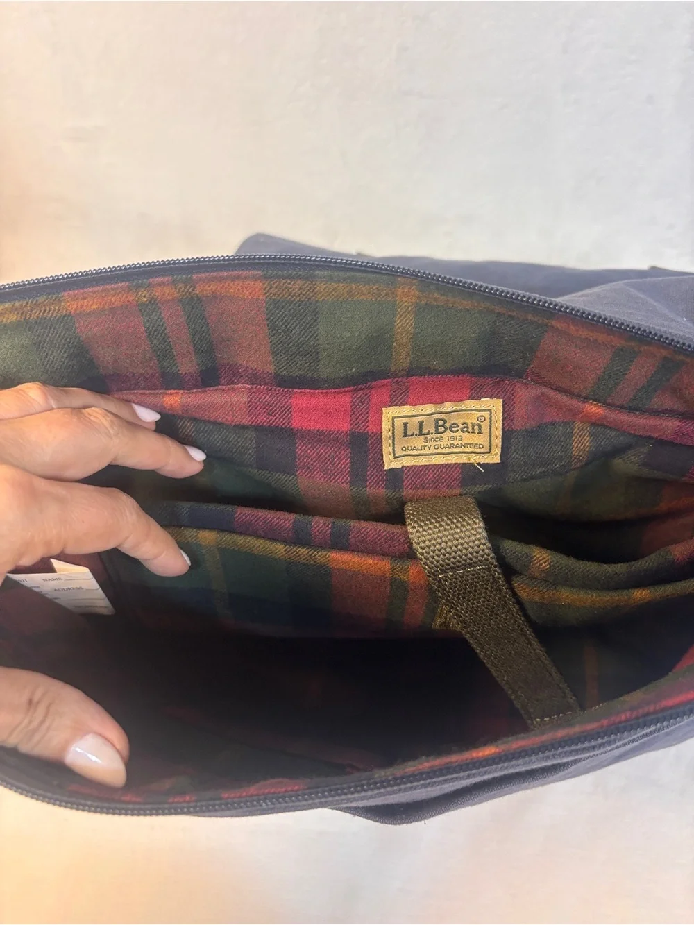 LL Bean Navy Canvas Laptop Messenger Bag G-Hook